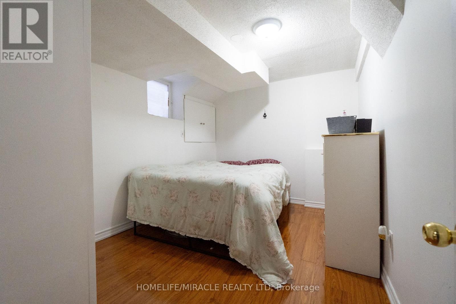 2 Santa Anita Court, Brampton, Ontario  L6Y 4P8 - Photo 34 - W12769286