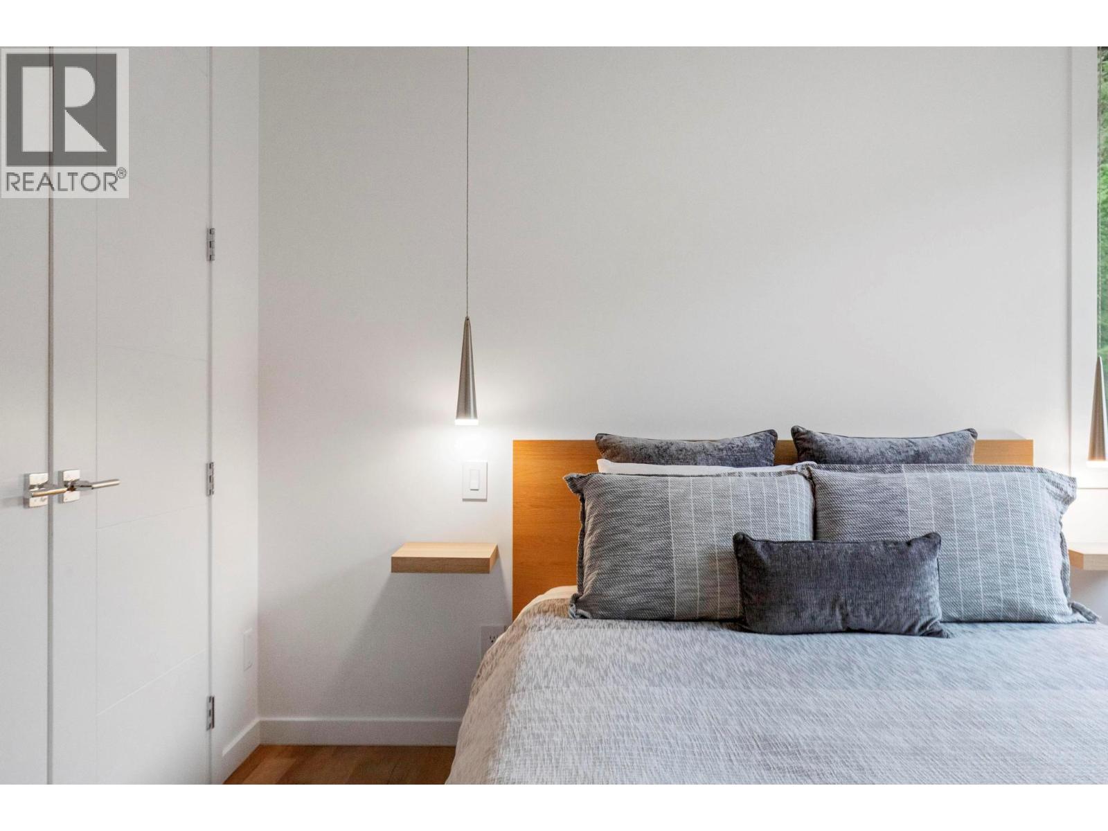 5147 Sunset Drive, Eagle Bay, British Columbia  V0E 1T0 - Photo 21 - 10376339