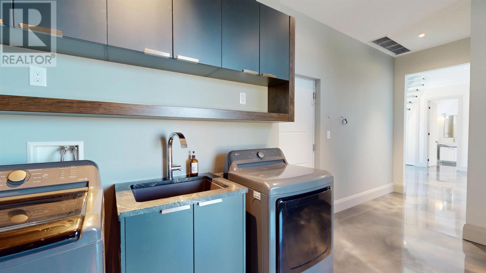 937 Sunnyside Beach Rd, Sault Ste. Marie, Ontario  P6A 6K4 - Photo 30 - SM260411