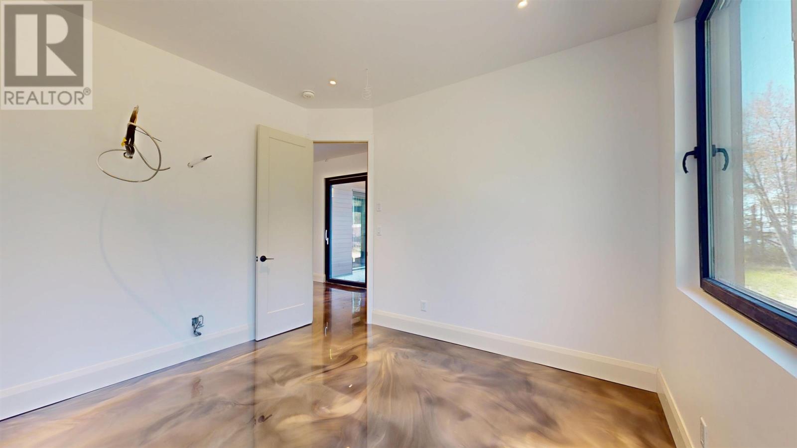 937 Sunnyside Beach Rd, Sault Ste. Marie, Ontario  P6A 6K4 - Photo 36 - SM260411