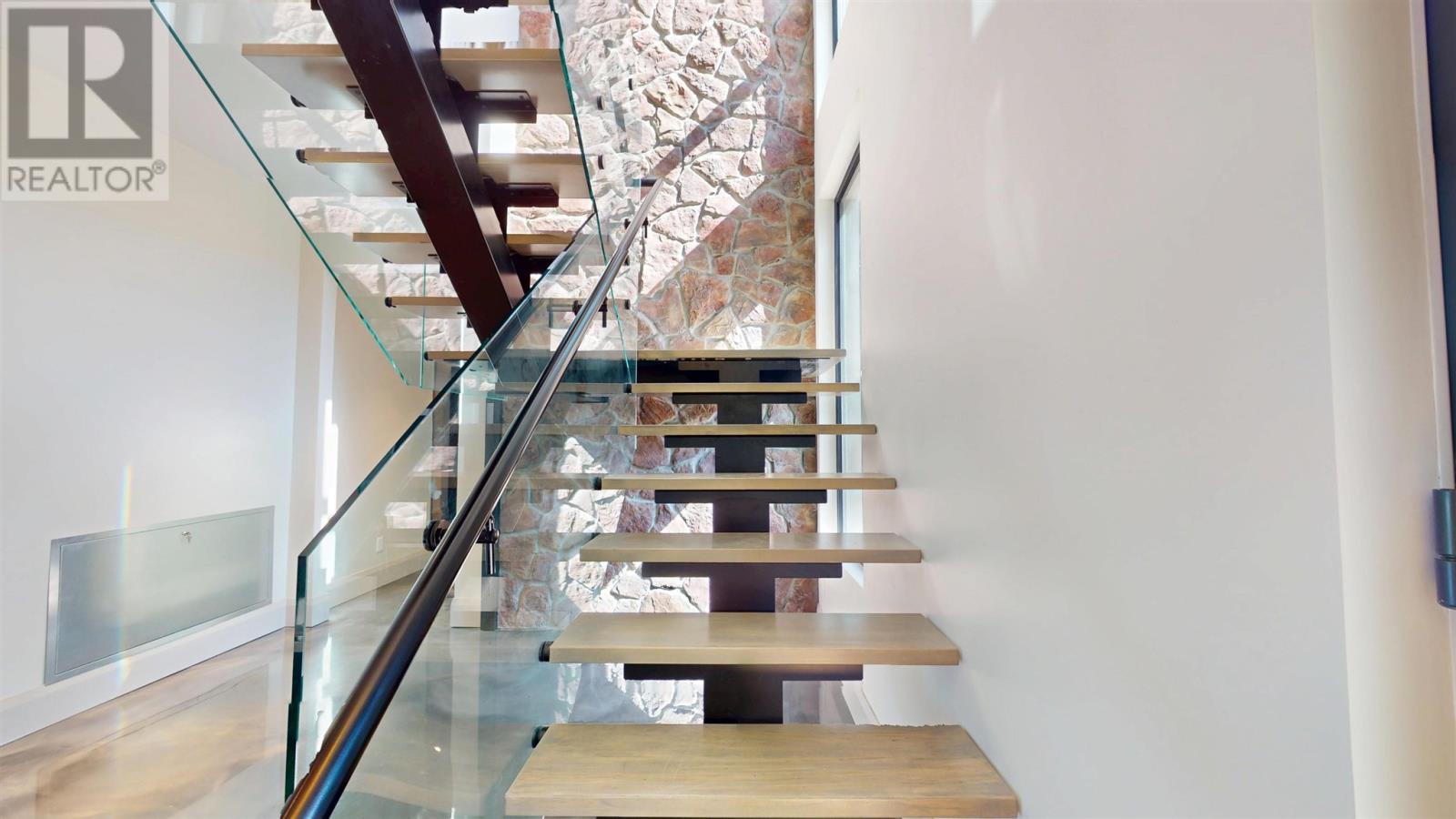 937 Sunnyside Beach Rd, Sault Ste. Marie, Ontario  P6A 6K4 - Photo 37 - SM260411