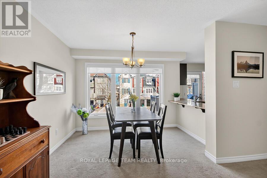 126 Grenadine Street, Ottawa, Ontario  K2S 0P1 - Photo 12 - X12839846