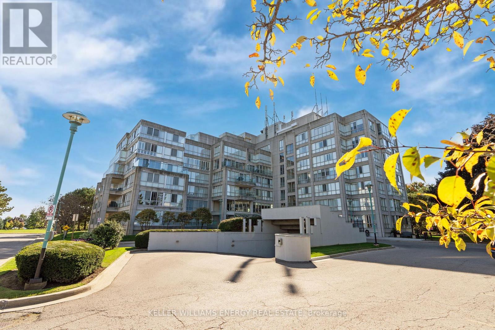 105 - 70 Cumberland Lane, Ajax, Ontario  L1S 7K2 - Photo 2 - E12846168