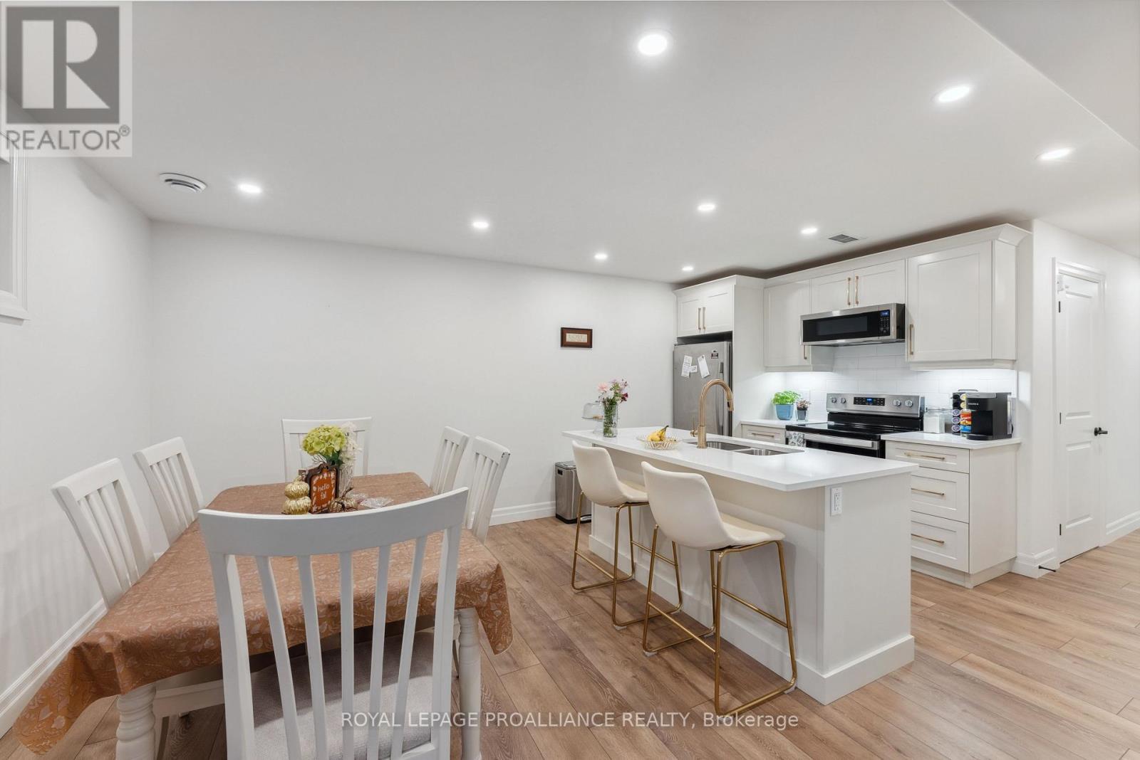 31b Schmidt Way, Quinte West (Murray Ward), Ontario  K8V 5P4 - Photo 16 - X12846144