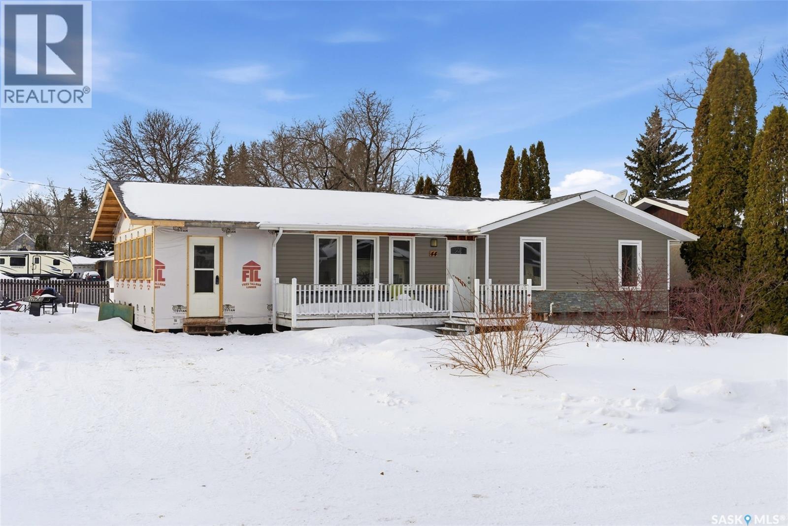 44 Aspen Street, Qu'appelle, Saskatchewan  S0G 4A0 - Photo 3 - SK027826