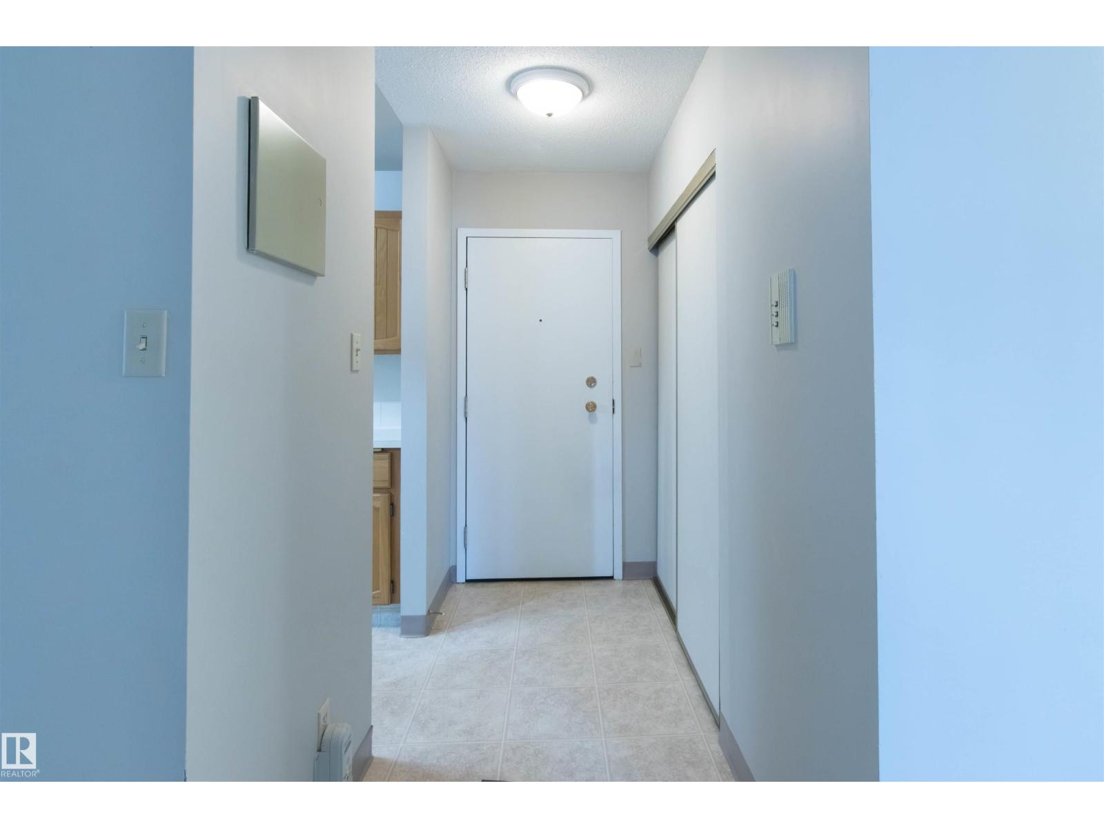 #210 3611 145 Av Nw, Edmonton, Alberta  T5Y 2L7 - Photo 2 - E4475787