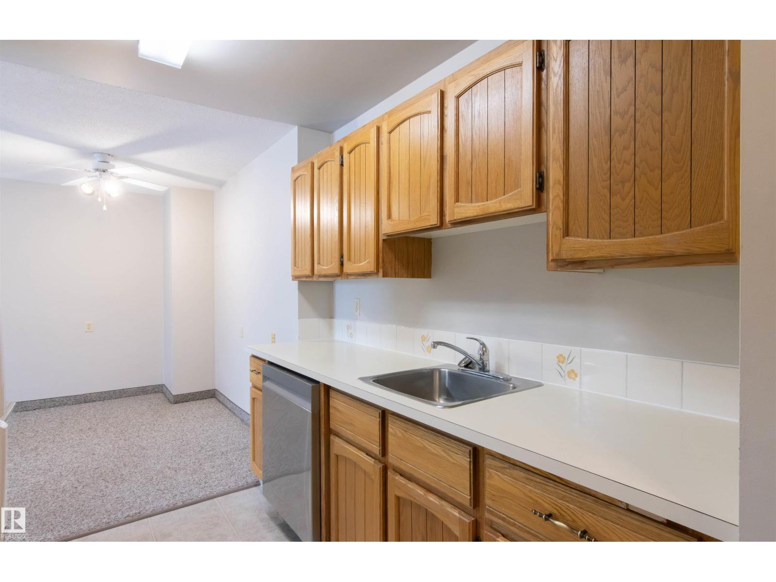 #210 3611 145 Av Nw, Edmonton, Alberta  T5Y 2L7 - Photo 3 - E4475787