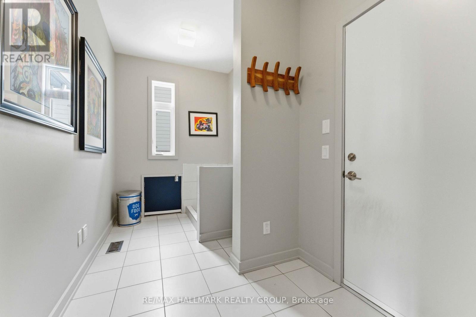 254 Sunnyridge Crescent, Ottawa, Ontario  K2M 0H3 - Photo 11 - X12846114