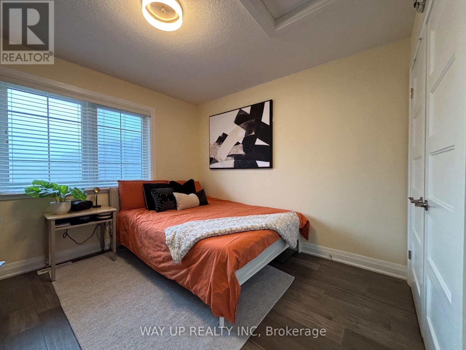 299 Callaway Road, London North, Ontario  N6G 0N8 - Photo 12 - X12843694