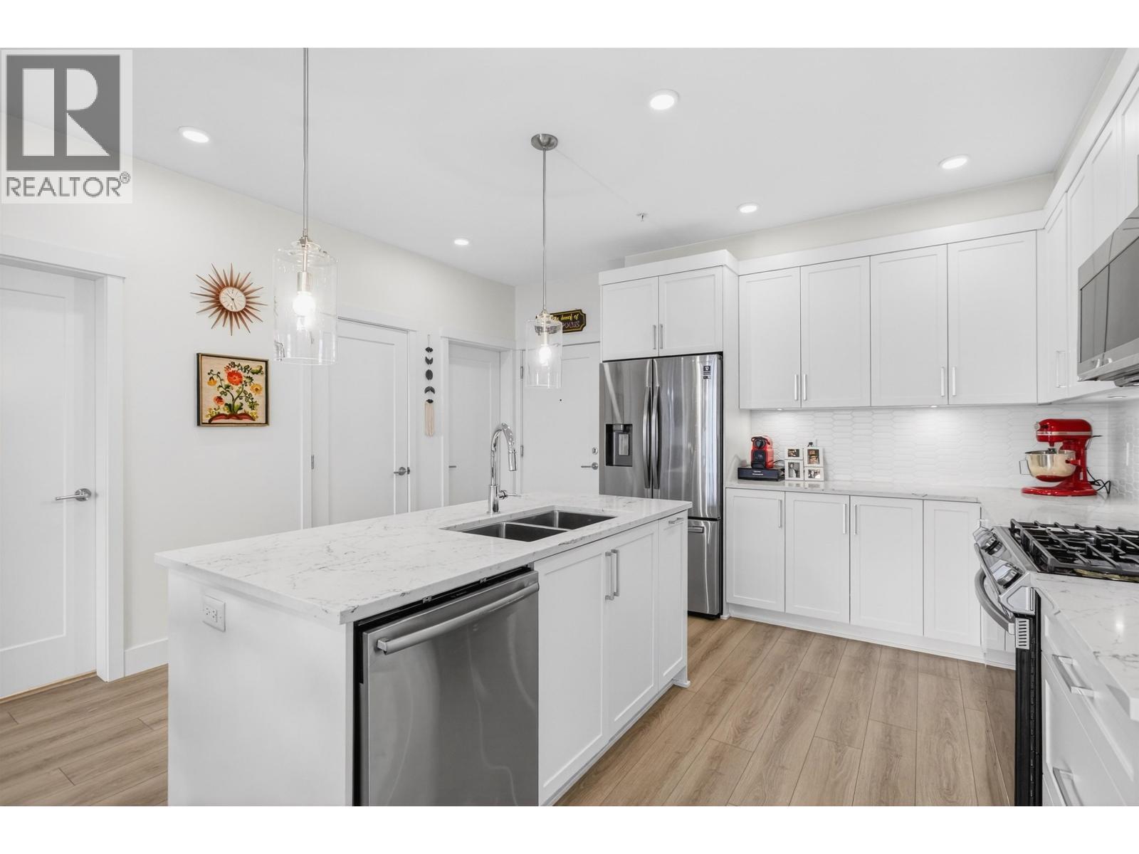 406 11865 227 STREET, Maple Ridge, British Columbia