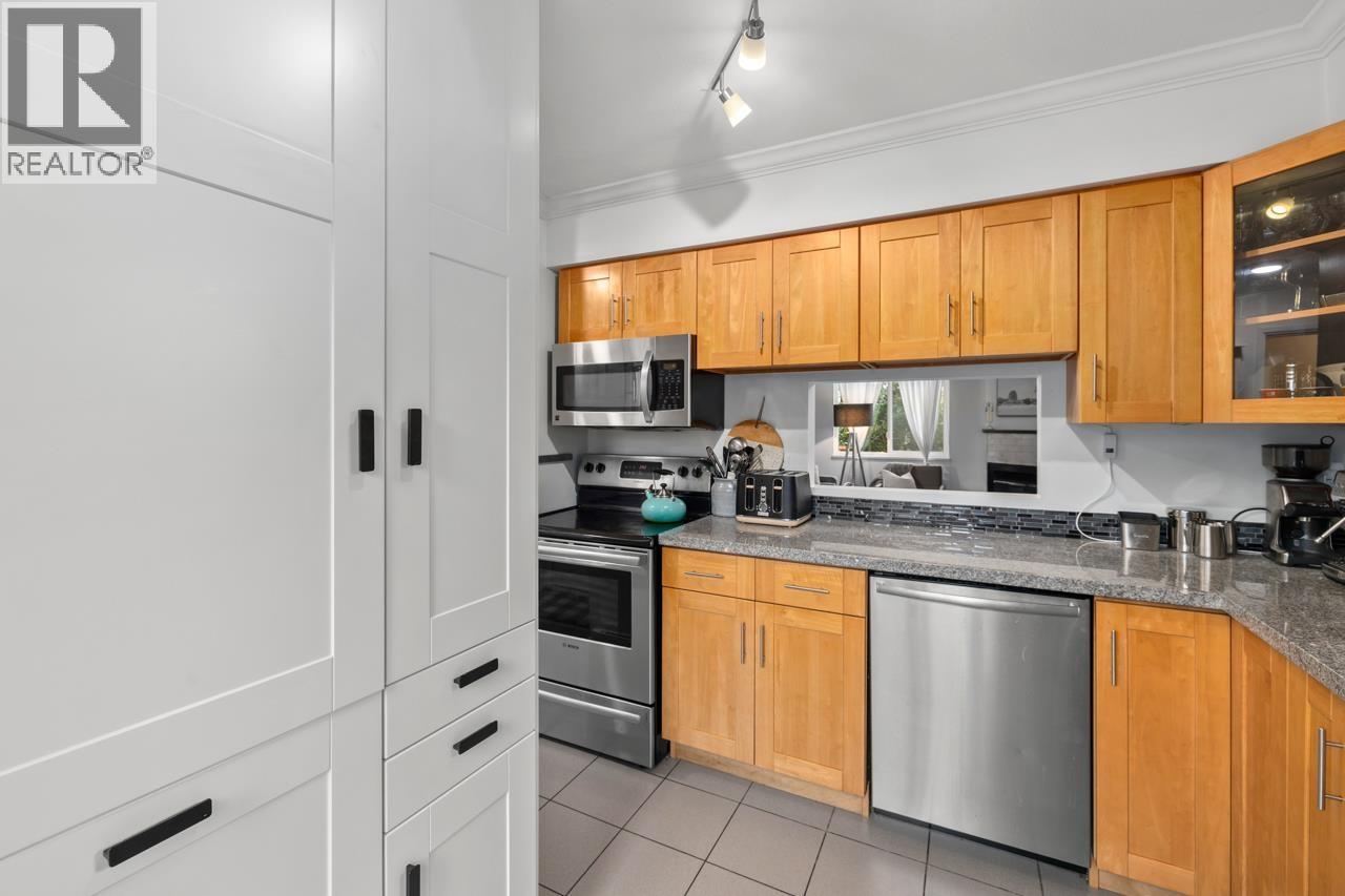 3066 Smith Avenue, Burnaby, British Columbia  V5G 4M6 - Photo 11 - R3096198