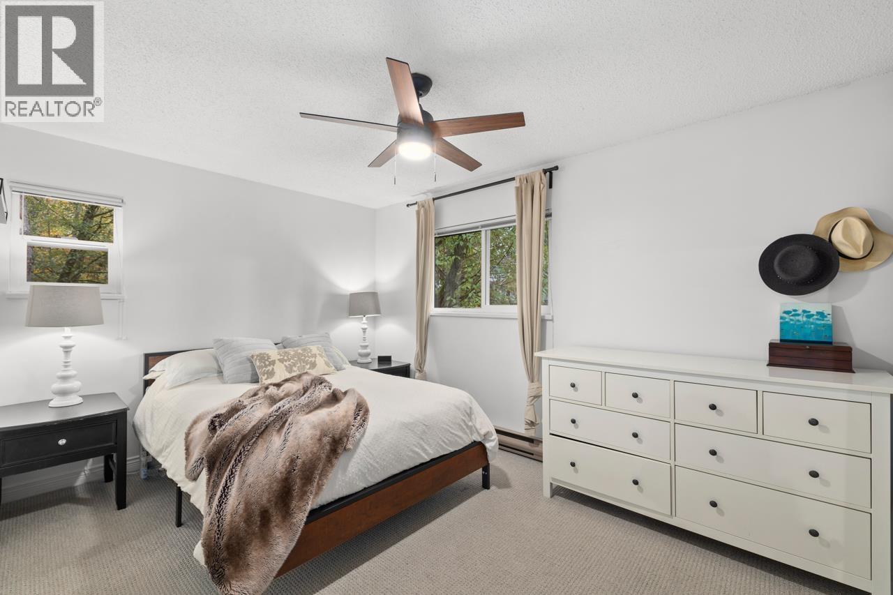 3066 Smith Avenue, Burnaby, British Columbia  V5G 4M6 - Photo 14 - R3096198