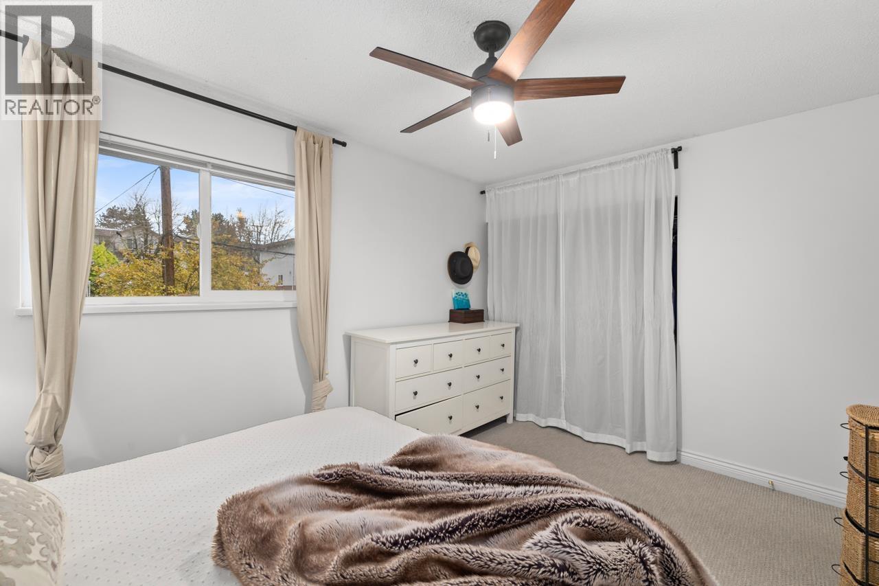 3066 Smith Avenue, Burnaby, British Columbia  V5G 4M6 - Photo 15 - R3096198