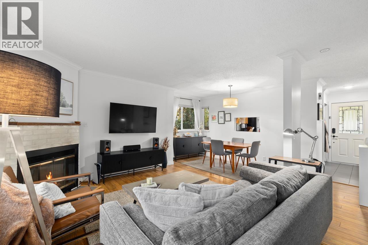 3066 Smith Avenue, Burnaby, British Columbia  V5G 4M6 - Photo 4 - R3096198