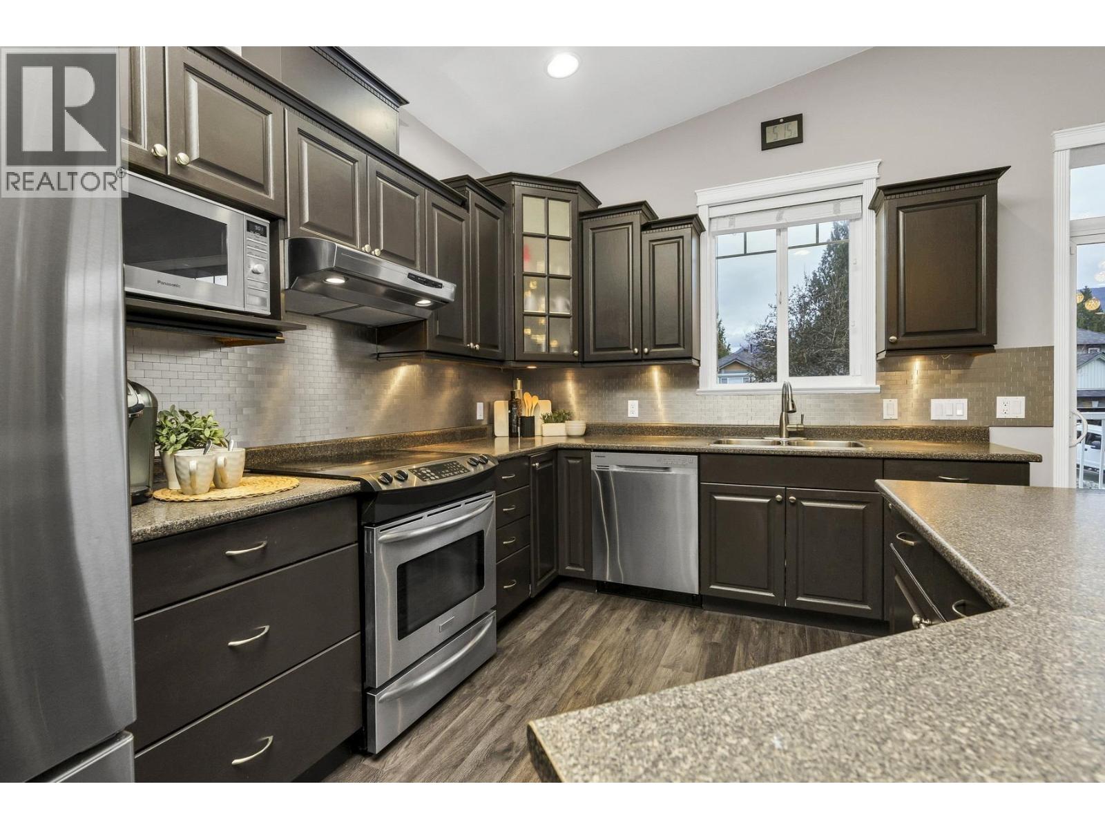 3028 Quadra Court, Coquitlam, British Columbia  V3B 5X6 - Photo 14 - R3096200