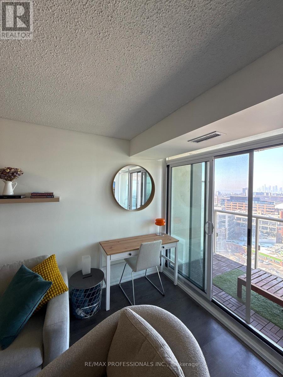 1914 - 125 Western Battery Road, Toronto, Ontario  M6K 3R8 - Photo 9 - C12846138