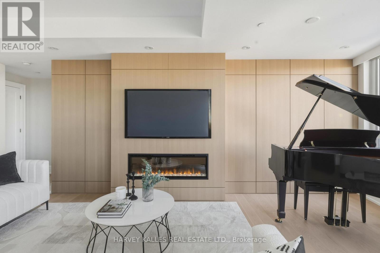 808 - 181 Davenport Road, Toronto, Ontario  M5R 1J1 - Photo 2 - C12846184