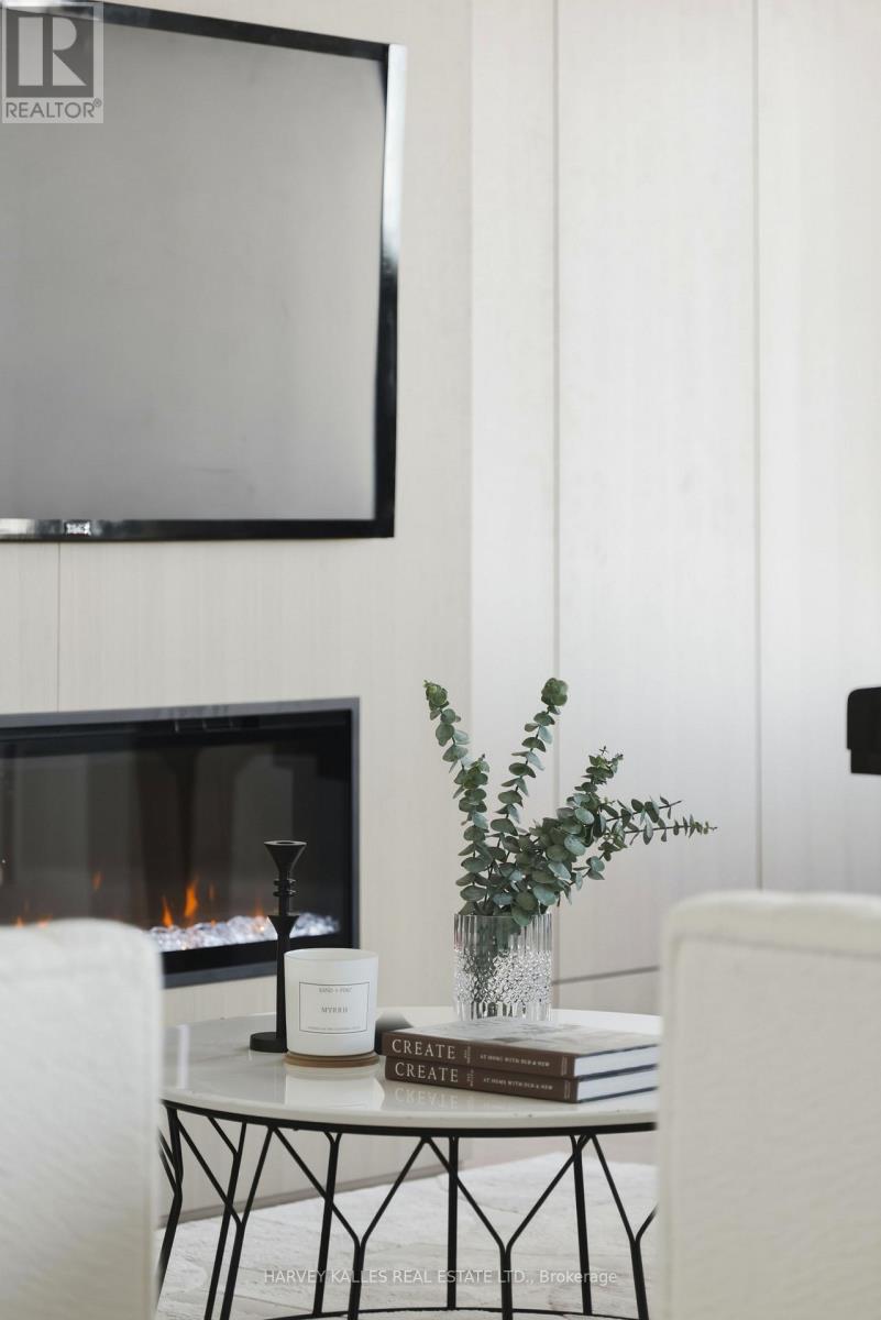 808 - 181 Davenport Road, Toronto, Ontario  M5R 1J1 - Photo 4 - C12846184