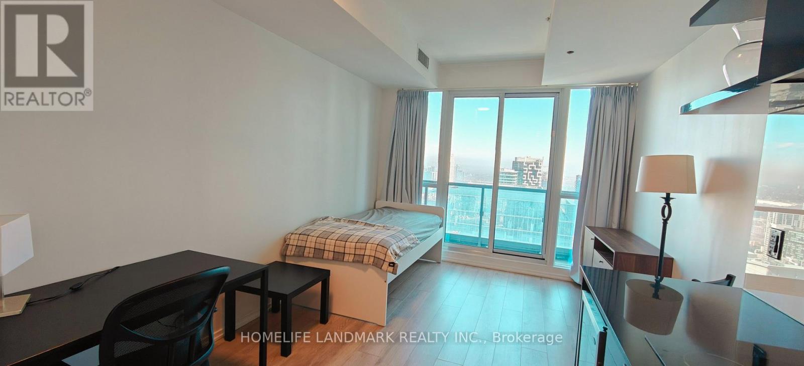 5004 - 70 TEMPERANCE STREET, Toronto, Ontario