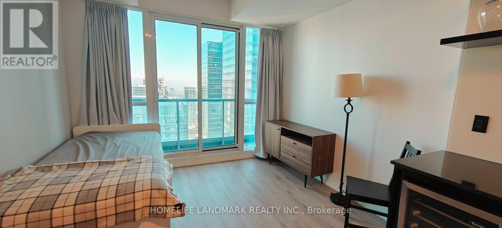 5004 - 70 Temperance Street, Toronto, Ontario  M5H 4E8 - Photo 2 - C12846202