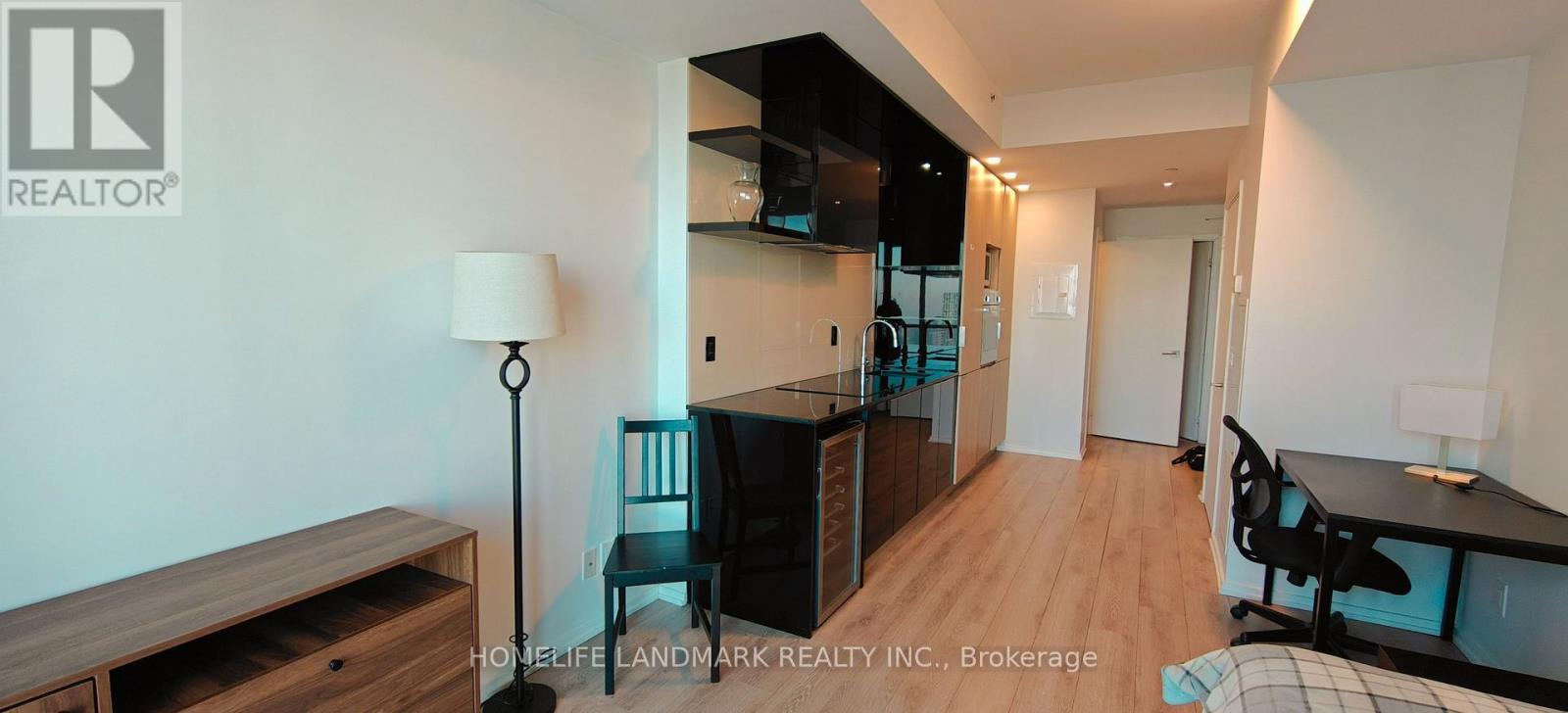 5004 - 70 Temperance Street, Toronto, Ontario  M5H 4E8 - Photo 4 - C12846202