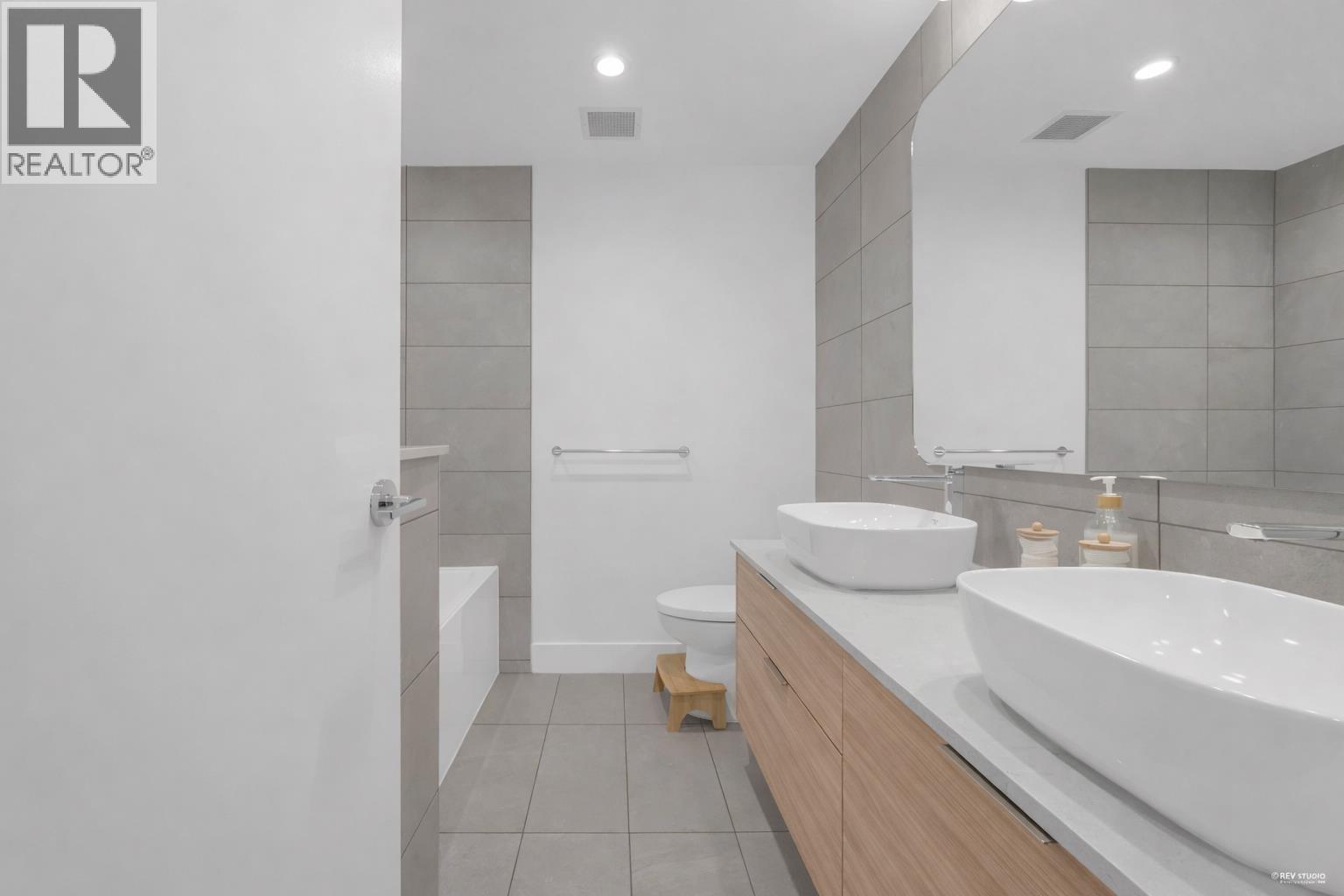 1101 2325 Emery Court, North Vancouver, British Columbia  V7J 0E8 - Photo 15 - R3093118