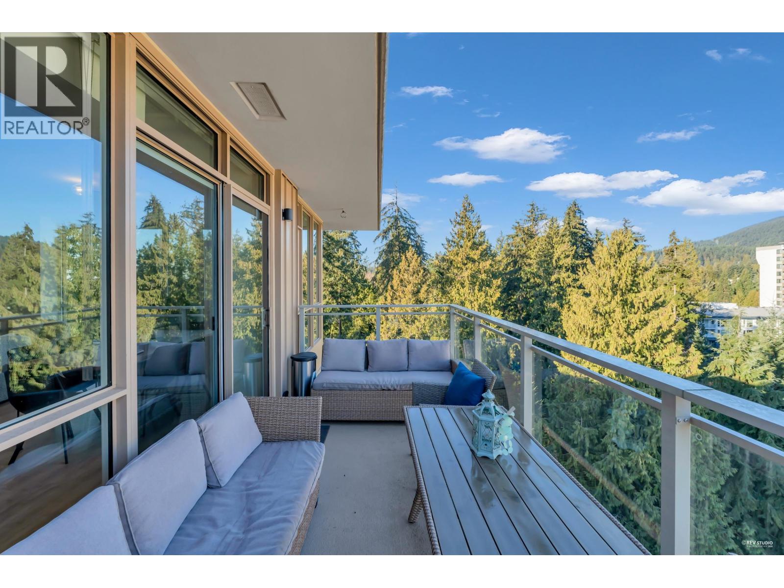 1101 2325 Emery Court, North Vancouver, British Columbia  V7J 0E8 - Photo 11 - R3093118