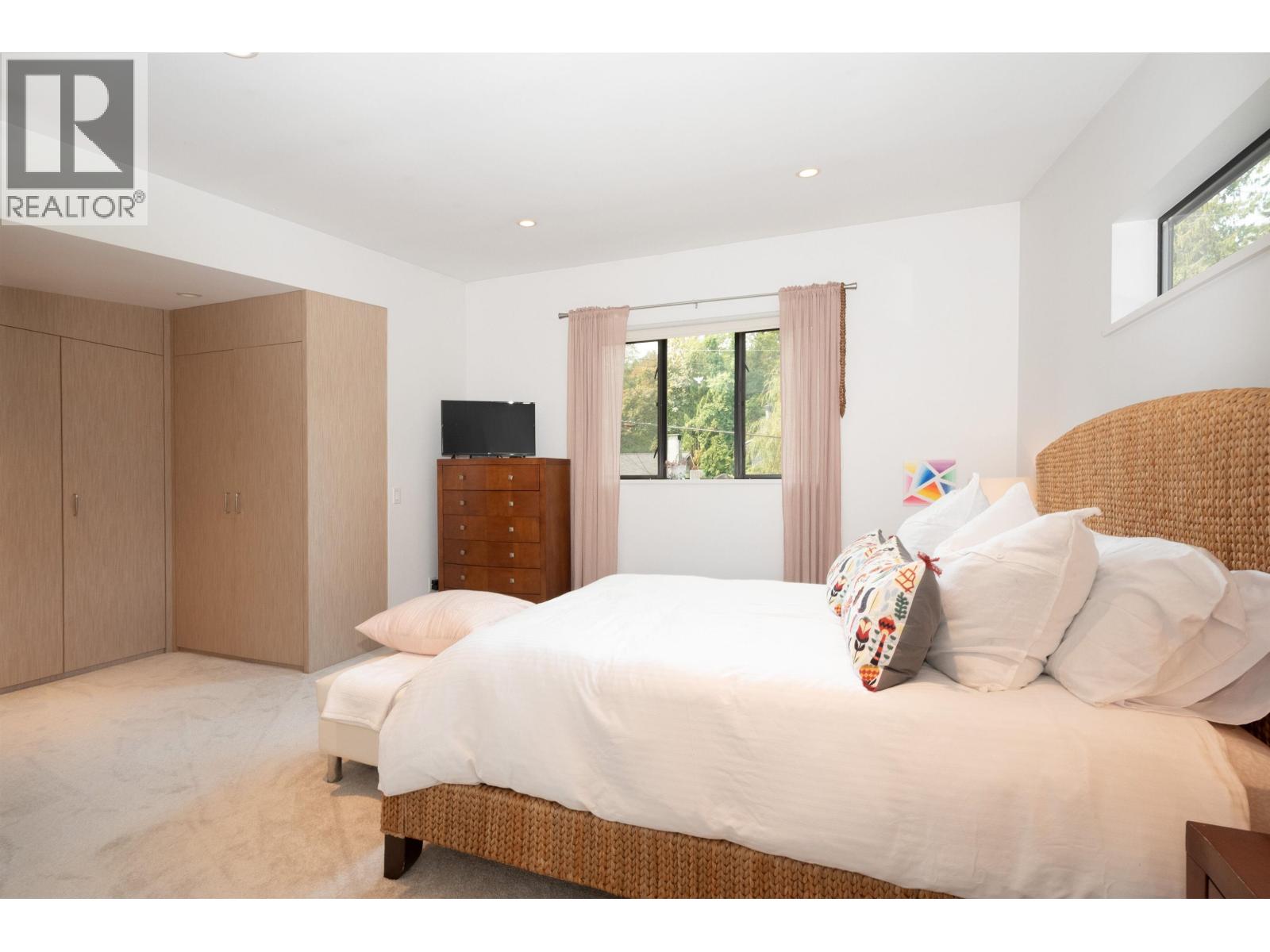 1930 Panorama Drive, North Vancouver, British Columbia  V7G 1V1 - Photo 23 - R3096128