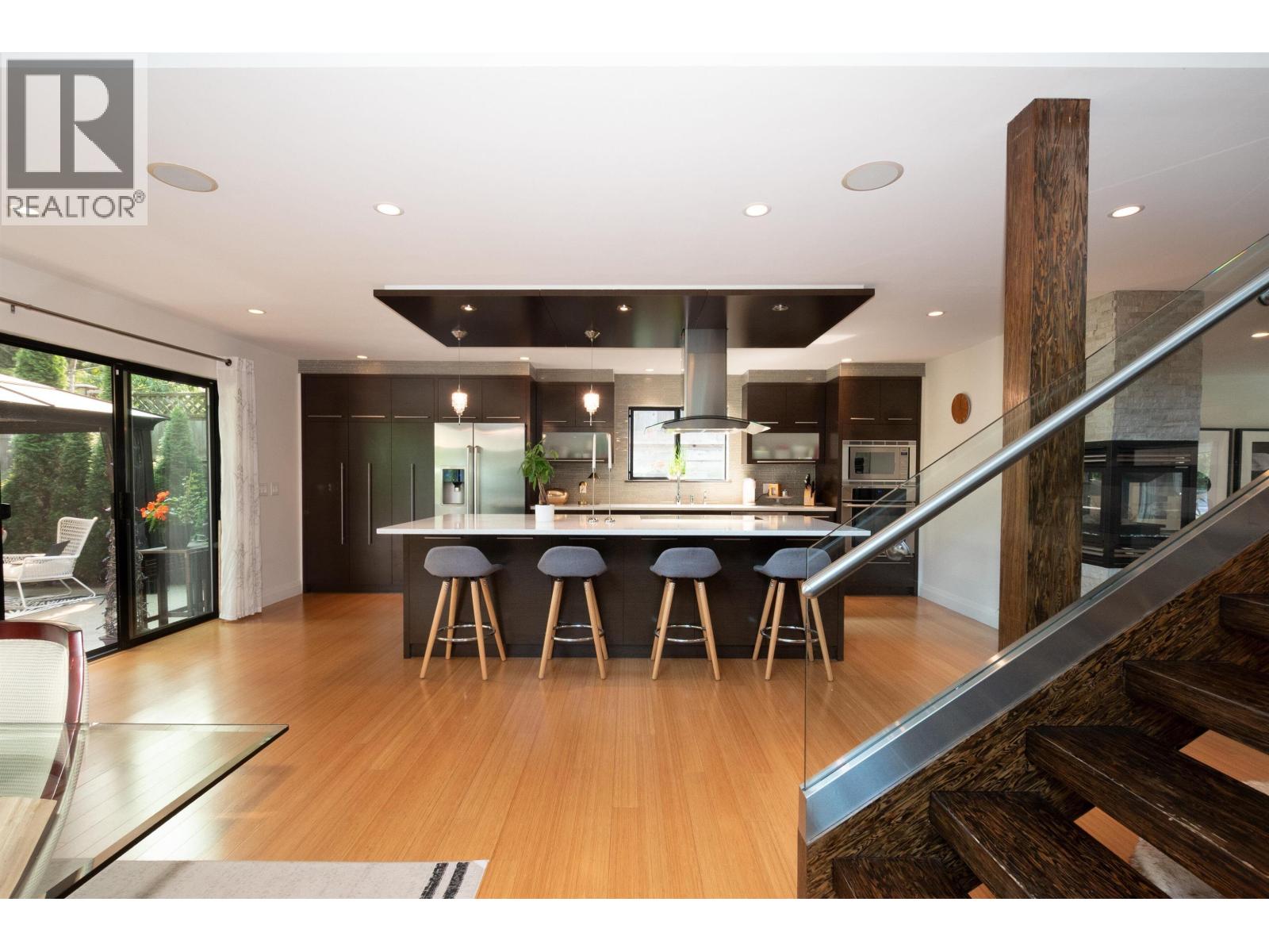 1930 Panorama Drive, North Vancouver, British Columbia  V7G 1V1 - Photo 8 - R3096128