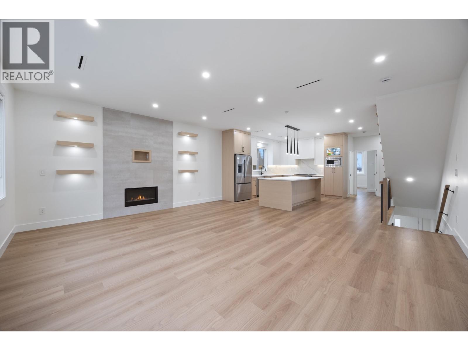 1 6639 Acacia Avenue, Burnaby, British Columbia  V5E 3J8 - Photo 11 - R3096202