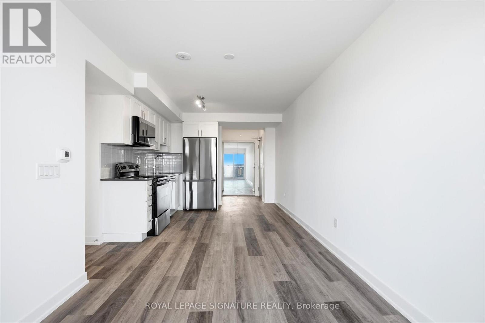 2302 - 1010 Sandy Beach Road, Pickering, Ontario  L1W 3V9 - Photo 3 - E12846142