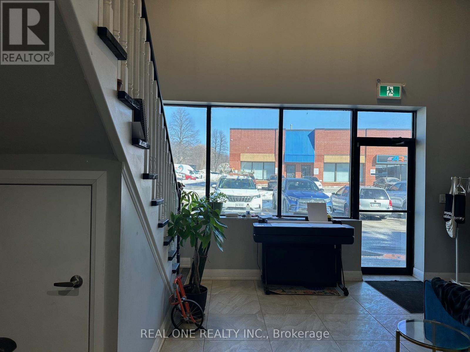 Unit 10 - 180 Bullock Drive, Markham (Bullock), Ontario  L3P 7N2 - Photo 3 - N12846194