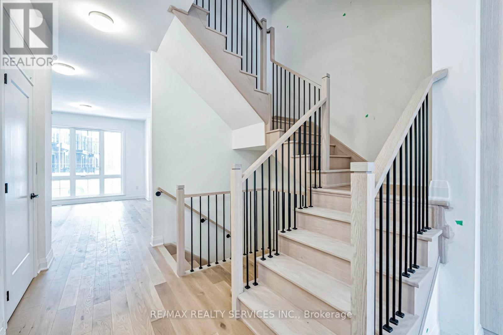 35 Alton Crescent, Vaughan, Ontario  L6S 3E7 - Photo 21 - N12846214