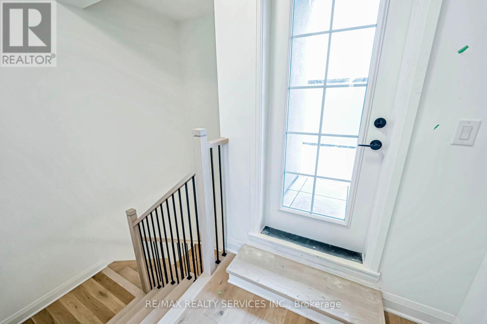 35 Alton Crescent, Vaughan, Ontario  L6S 3E7 - Photo 34 - N12846214