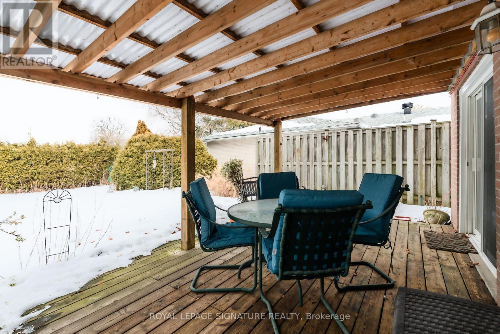 28 Grove Park Crescent, Toronto, Ontario  M2J 2C8 - Photo 22 - C12845382