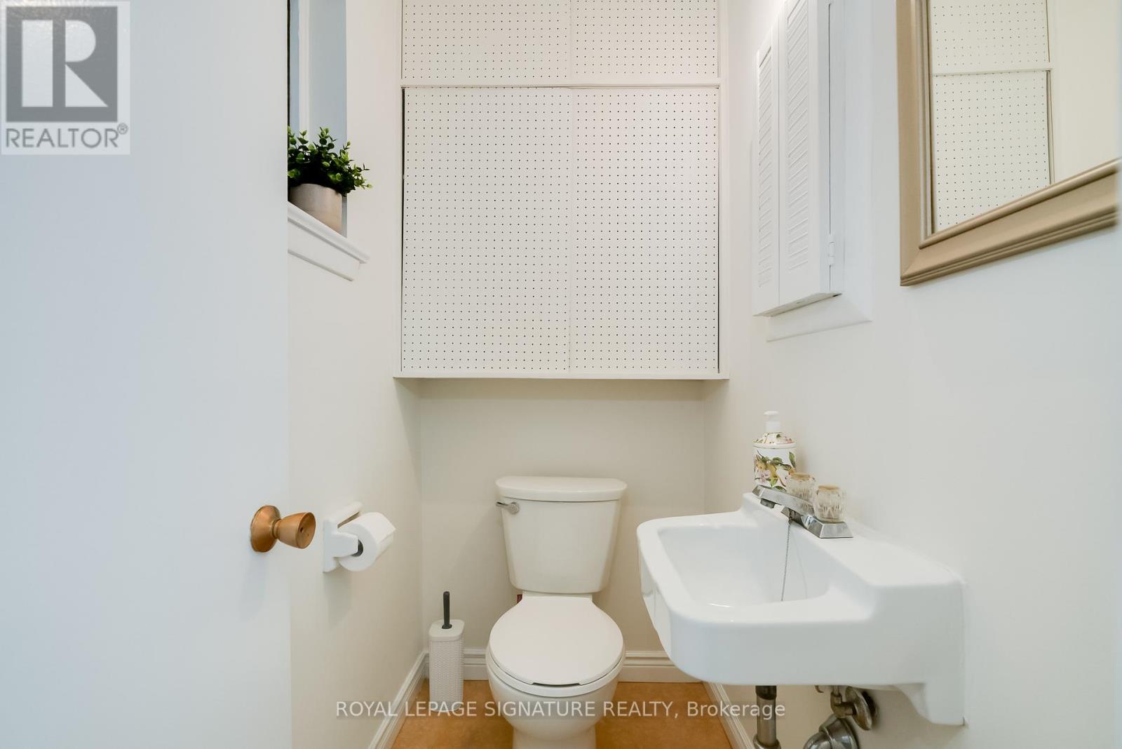 28 Grove Park Crescent, Toronto, Ontario  M2J 2C8 - Photo 10 - C12845382