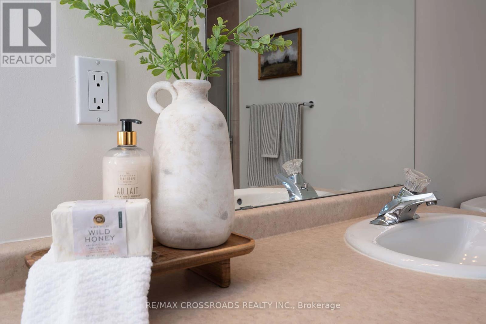 39 Torr Lane, Ajax, Ontario  L1S 7N1 - Photo 20 - E12845120