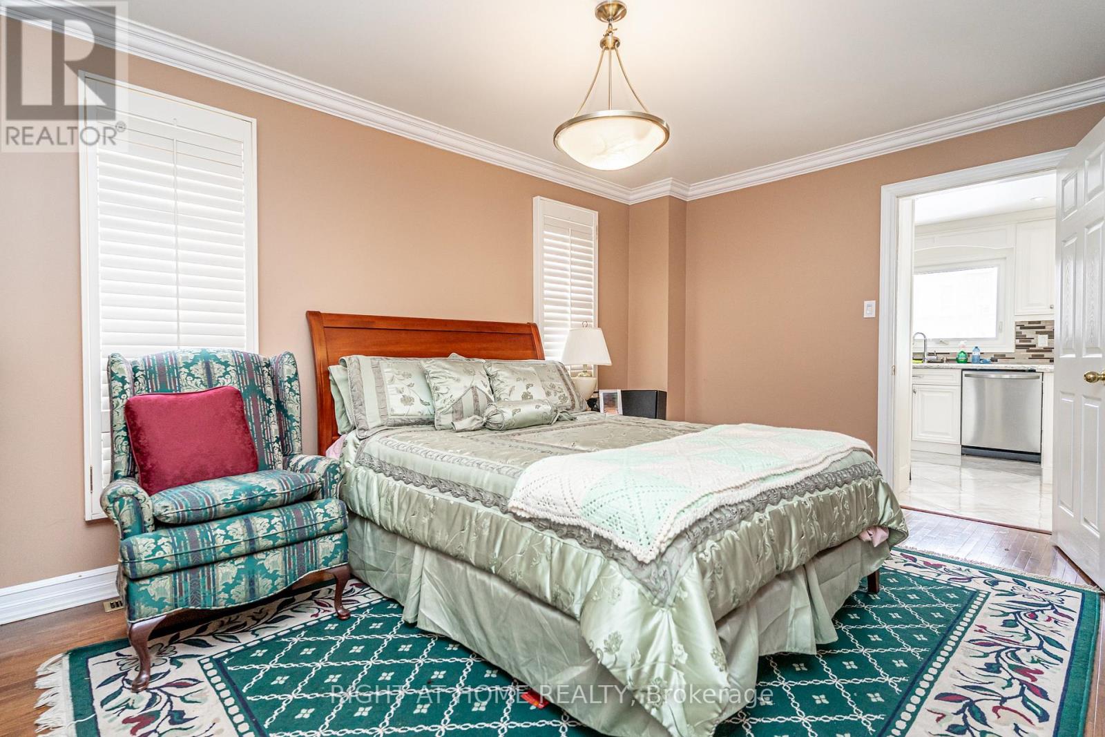 2136 Wincanton Crescent, Mississauga, Ontario  L5M 3E1 - Photo 17 - W12846092