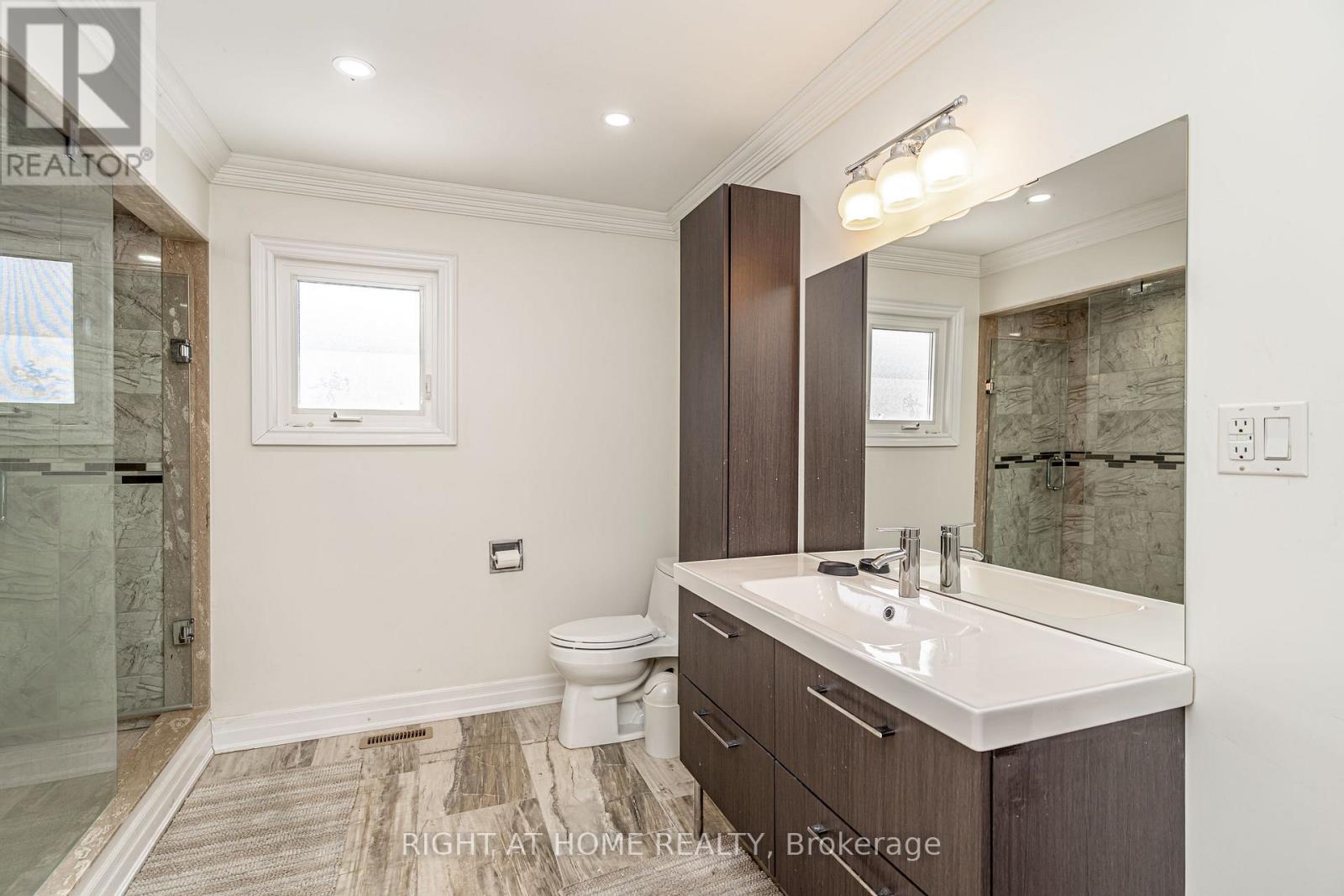 2136 Wincanton Crescent, Mississauga, Ontario  L5M 3E1 - Photo 27 - W12846092