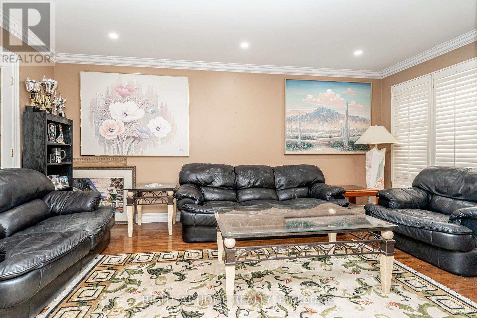 2136 Wincanton Crescent, Mississauga, Ontario  L5M 3E1 - Photo 5 - W12846092