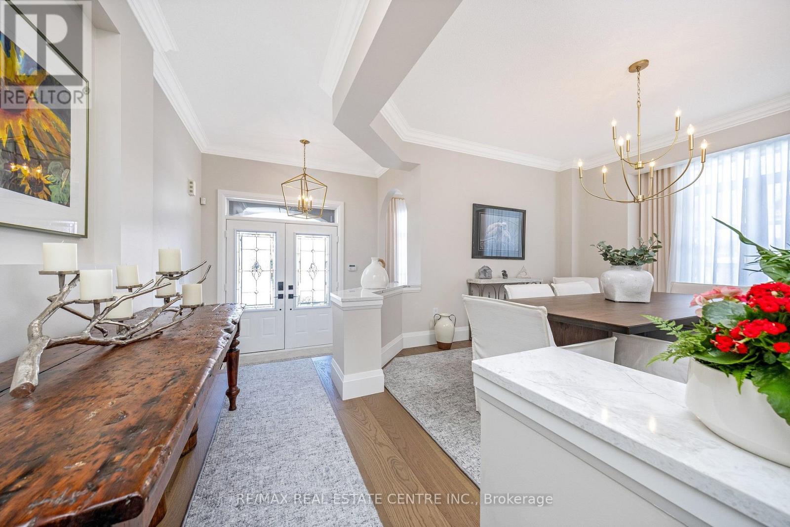 3168 Watercliffe Court, Oakville, Ontario  L6M 0K7 - Photo 11 - W12846116