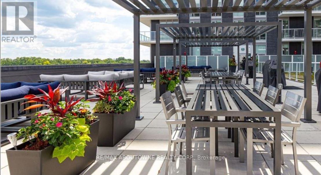 B0511 - 133 Bronte Road, Oakville, Ontario  L6L 0H2 - Photo 18 - W12846176