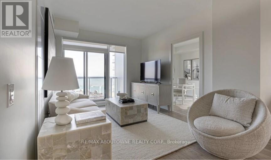 B0511 - 133 Bronte Road, Oakville, Ontario  L6L 0H2 - Photo 5 - W12846176