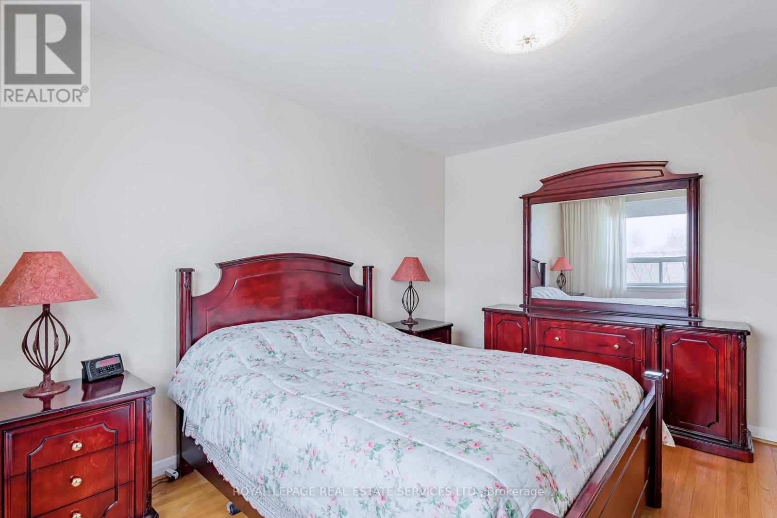167 Cornelius Parkway, Toronto, Ontario  M6L 2K8 - Photo 19 - W12846198