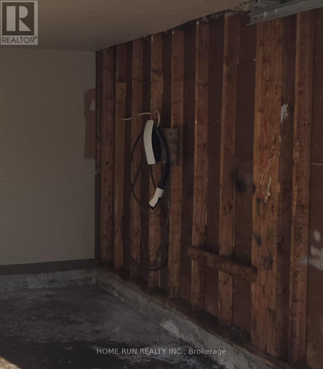 1994 Greenway Parkway, Ottawa, Ontario  K1B 5A8 - Photo 21 - X12830262