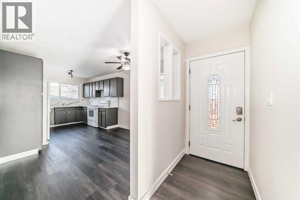 404 Acacia Drive Se, Airdrie, Alberta  T4B 1G1 - Photo 3 - A2280365