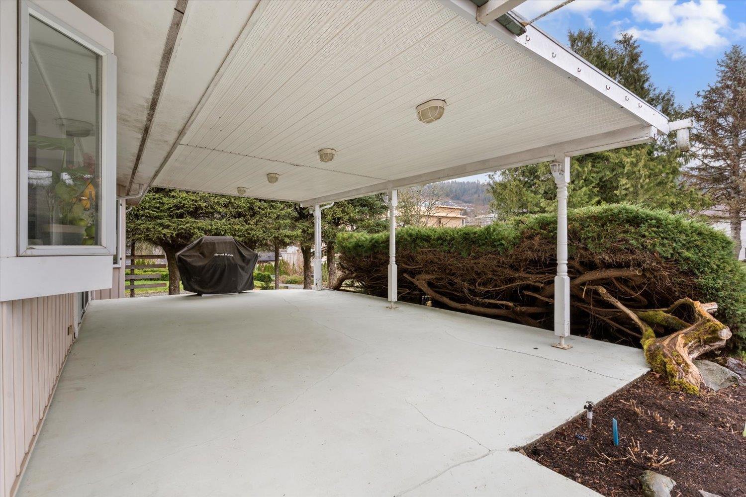 46486 Uplands Road, Promontory, Chilliwack, British Columbia  V2R 4M5 - Photo 2 - R3095748