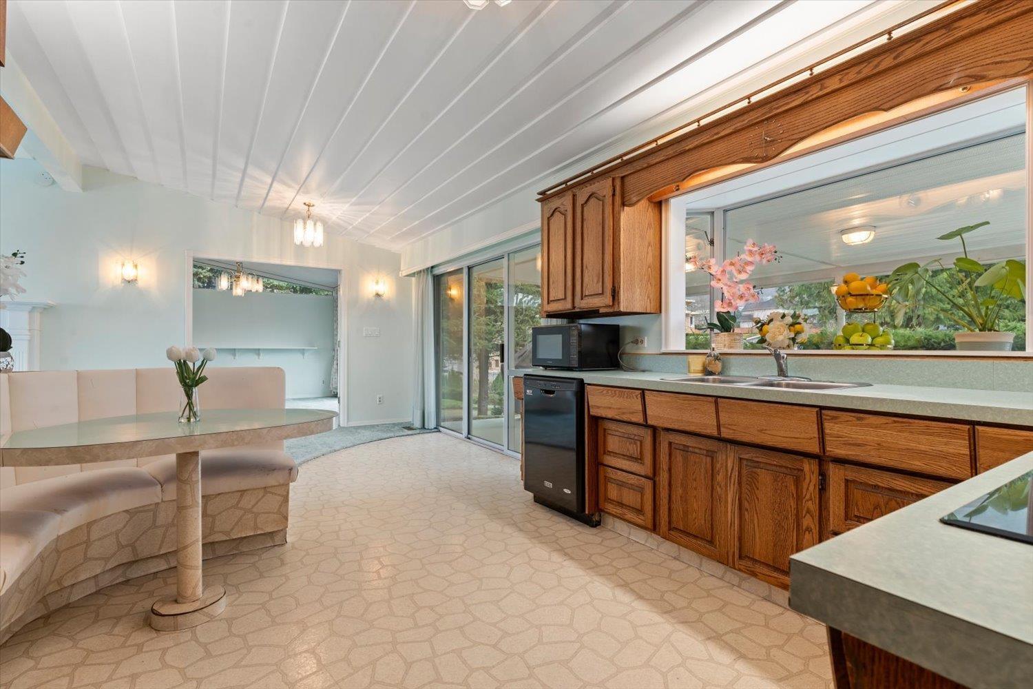 46486 Uplands Road, Promontory, Chilliwack, British Columbia  V2R 4M5 - Photo 12 - R3095748