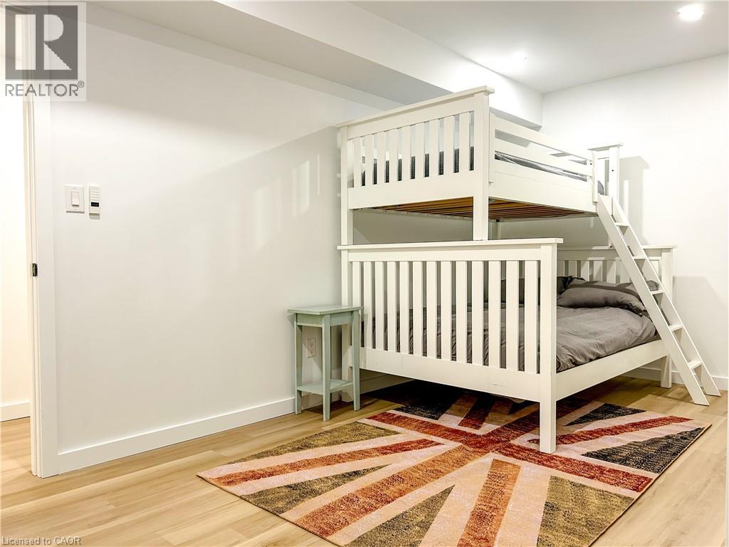 77 Melbourne Street, Hamilton, Ontario  L8P 2A5 - Photo 4 - 40809299