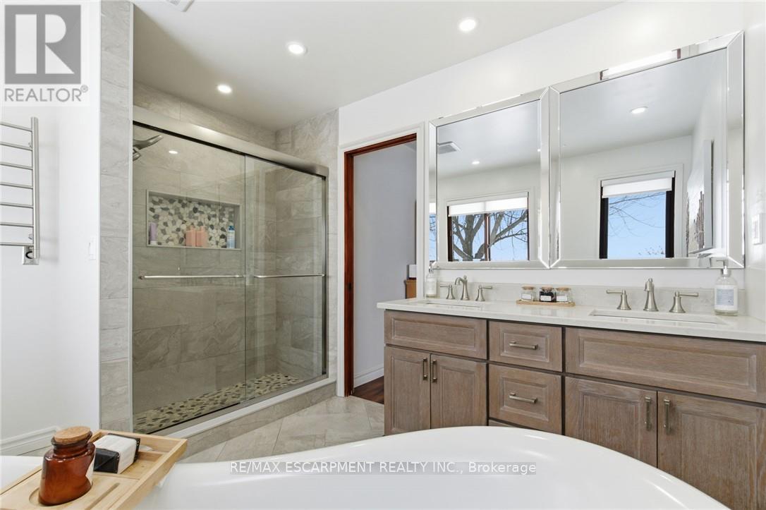 3810 River Road, Haldimand, Ontario  N3W 2K7 - Photo 24 - X12846100